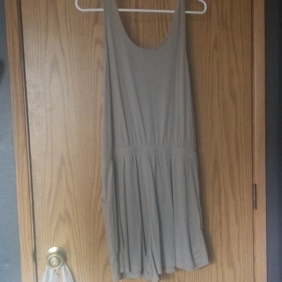 Romper - Picture 4 of 5